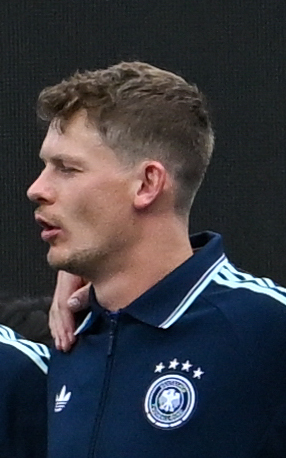 Bayern Munich agree personal terms with goalkeeper Alexander Nübel until 2030